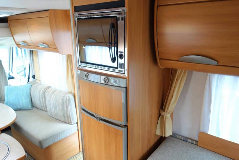 Hymer 654 fransbed, airco, Oyster 85 31