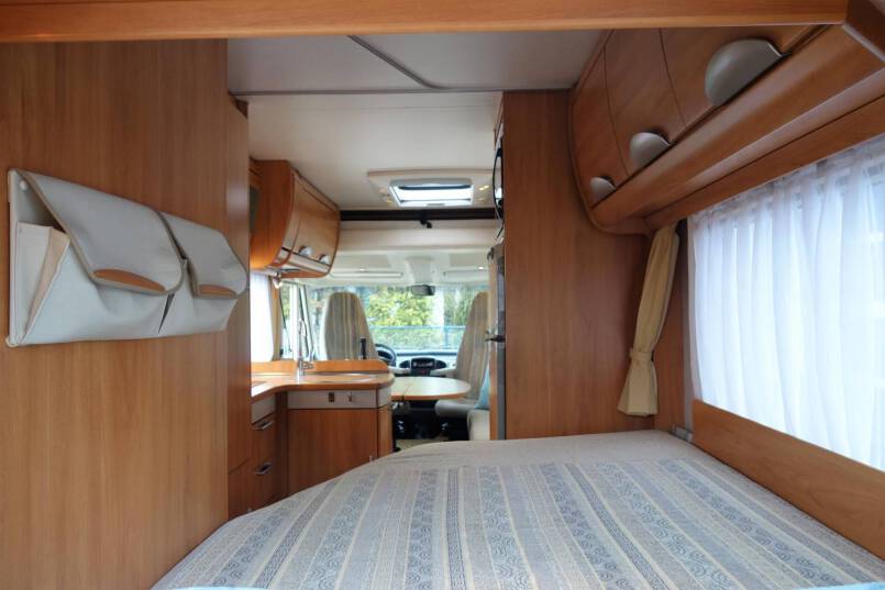Hymer 654 fransbed, airco, Oyster 85 35