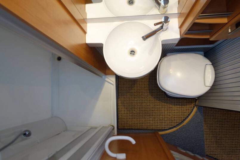 Hymer 654 fransbed, airco, Oyster 85 36