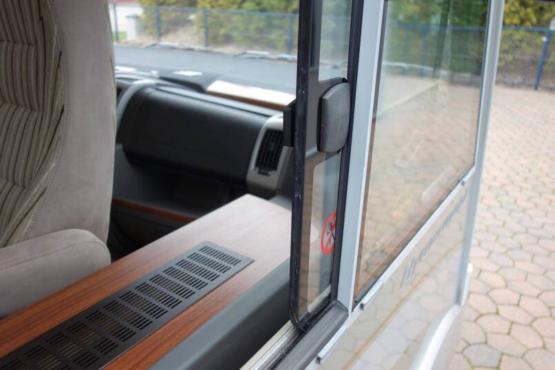 Hymer B 674 SL Star Edition 3.0 AUTOMAAT, 2 aparte bedden, garage, vol optie 11