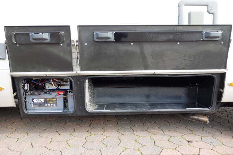 Hymer B 674 SL Star Edition 3.0 AUTOMAAT, 2 aparte bedden, garage, vol optie 14