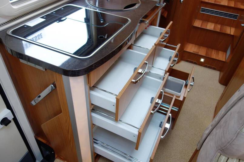 Hymer B 674 SL Star Edition 3.0 AUTOMAAT, 2 aparte bedden, garage, vol optie 26