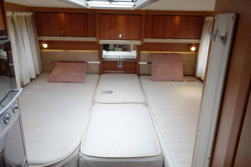 Hymer B 674 SL Star Edition 3.0 AUTOMAAT, 2 aparte bedden, garage, vol optie 29
