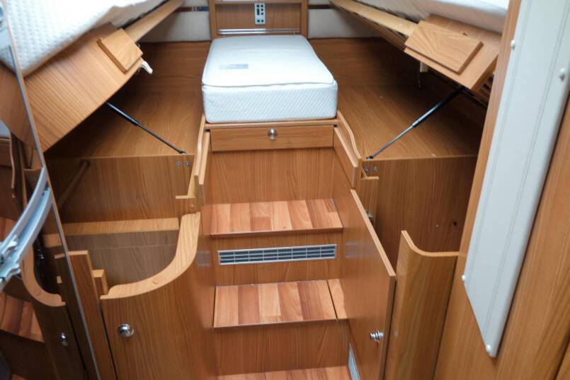 Hymer B 674 SL Star Edition 3.0 AUTOMAAT, 2 aparte bedden, garage, vol optie 30