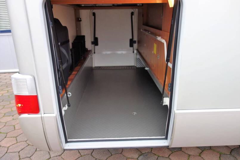 Hymer B 698 SL Star Edition Queensbed, 3.0 AUTOMAAT, champagne, 4 x luchtvering, winter pakket 11