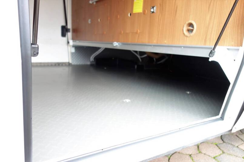 Hymer B 698 SL Star Edition Queensbed, 3.0 AUTOMAAT, champagne, 4 x luchtvering, winter pakket 12