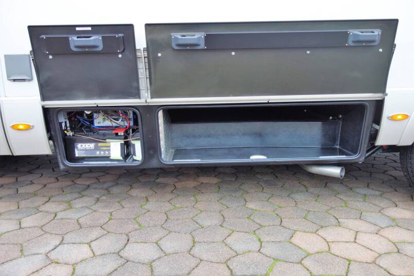 Hymer B 698 SL Star Edition Queensbed, 3.0 AUTOMAAT, champagne, 4 x luchtvering, winter pakket 14