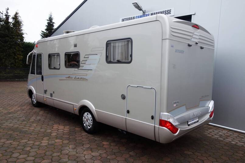 Hymer B 698 SL Star Edition Queensbed, 3.0 AUTOMAAT, champagne, 4 x luchtvering, winter pakket 5