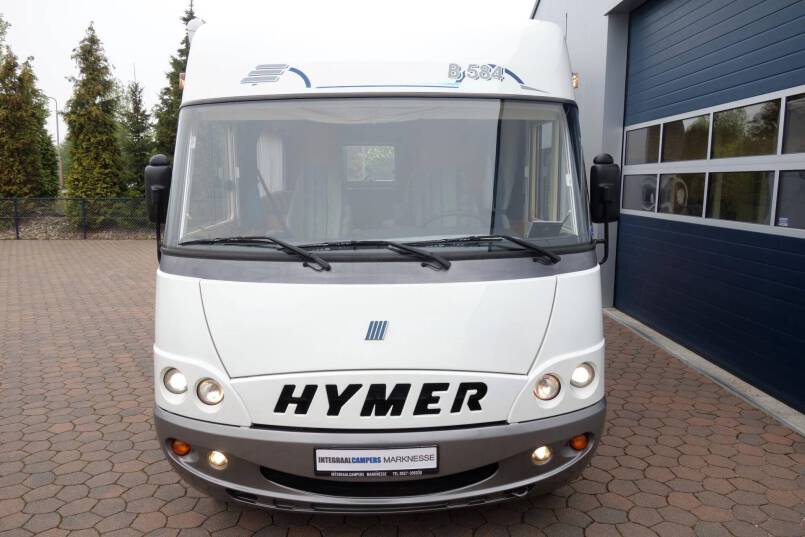 Hymer B 584 Hymer  B 584 compacte 3 pers. met een ruime barzit indeling 1