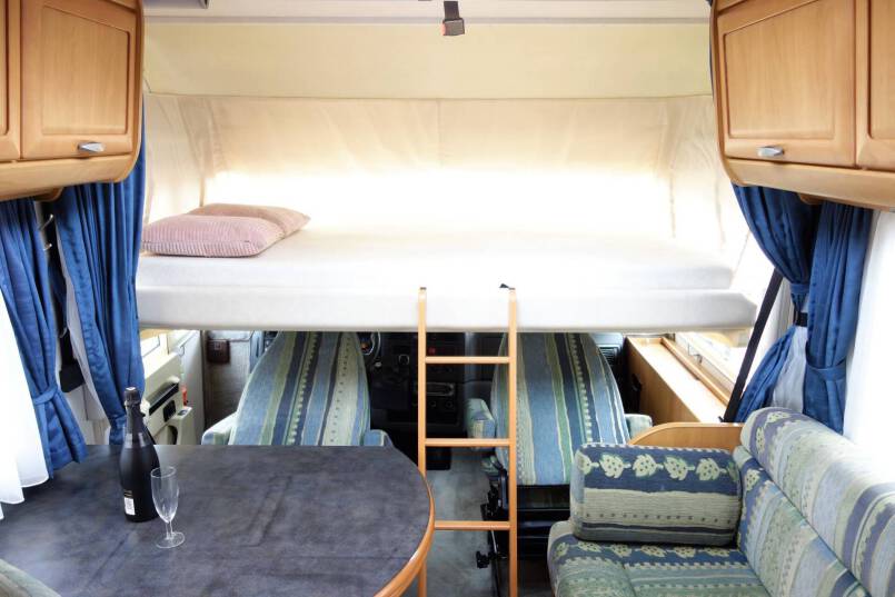 Hymer B 584 Hymer  B 584 compacte 3 pers. met een ruime barzit indeling 27