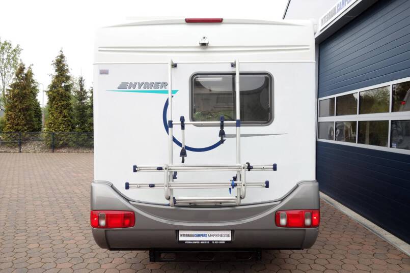 Hymer B 584 Hymer  B 584 compacte 3 pers. met een ruime barzit indeling 8