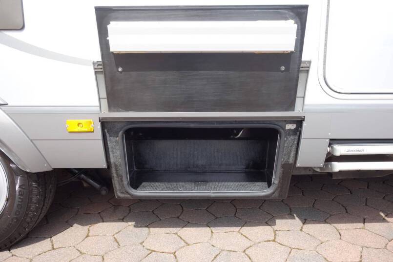 Hymer B 514 G Elegance zilver, compacte 4 pers. camper met HPC levelsysteem 13