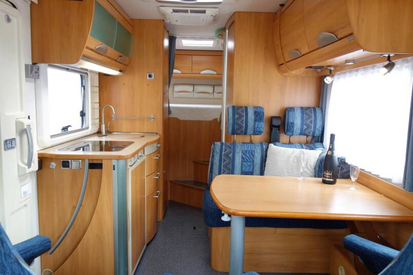 Hymer B 514 G Elegance zilver, compacte 4 pers. camper met HPC levelsysteem 25