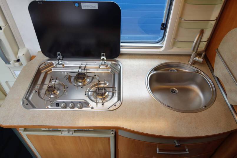 Hymer B 514 G Elegance zilver, compacte 4 pers. camper met HPC levelsysteem 28