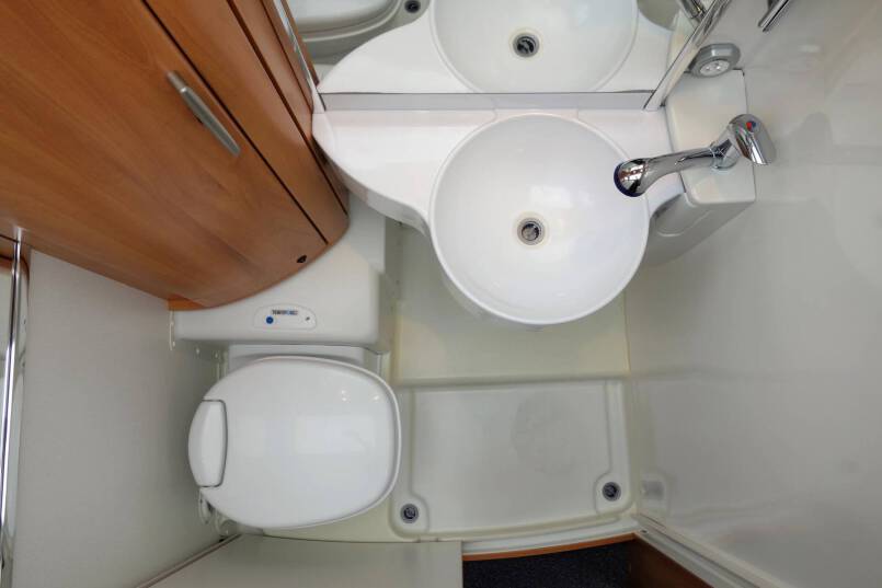 Hymer B 514 G Elegance zilver, compacte 4 pers. camper met HPC levelsysteem 34