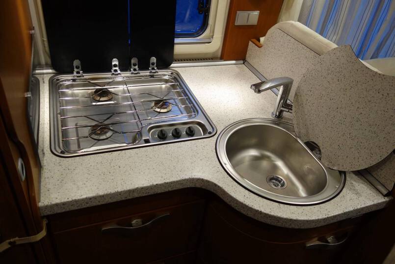 Hymer B 678 3.0 jet 157 pk Champagne, 2 aparte bedden, garage, vol optie 29