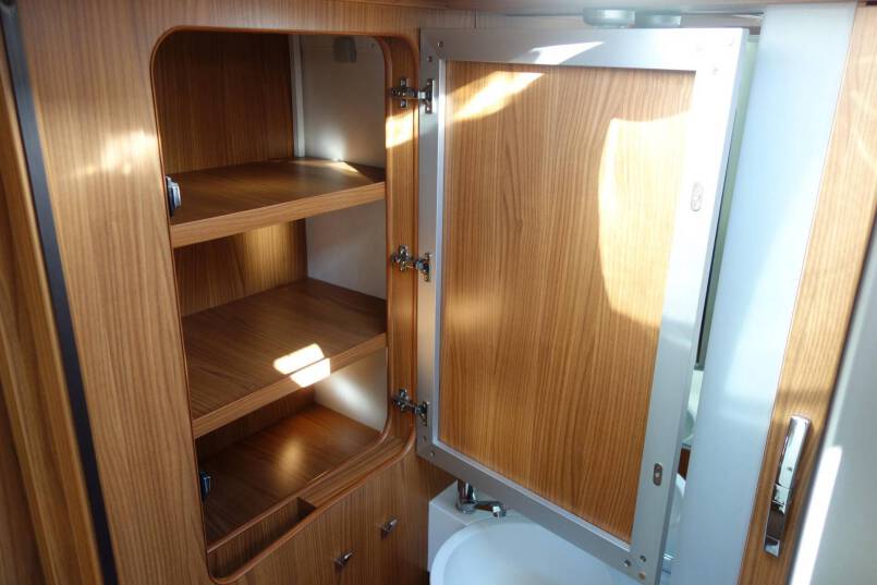 Hymer B 694 SL Star Edition 3.0, Champagne met garage, vol optie 25