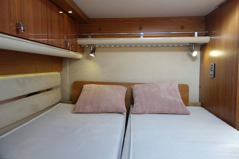Hymer B 694 SL Star Edition 3.0, Champagne met garage, vol optie 27