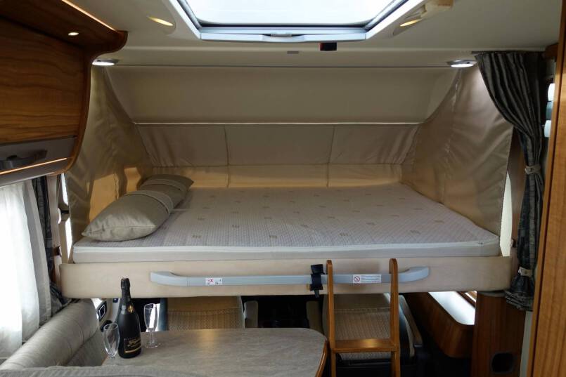 Hymer B 568 PL AUTOMAAT, PremiumLine, 2 aparte bedden, grote garage 40