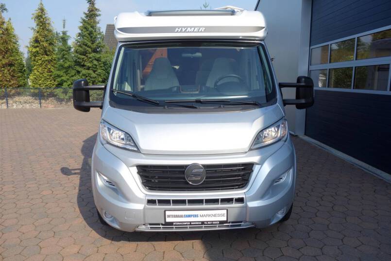 Hymer Exsis-T 588 AUTOMAAT, 150 pk, compact met 2 aparte bedden 1