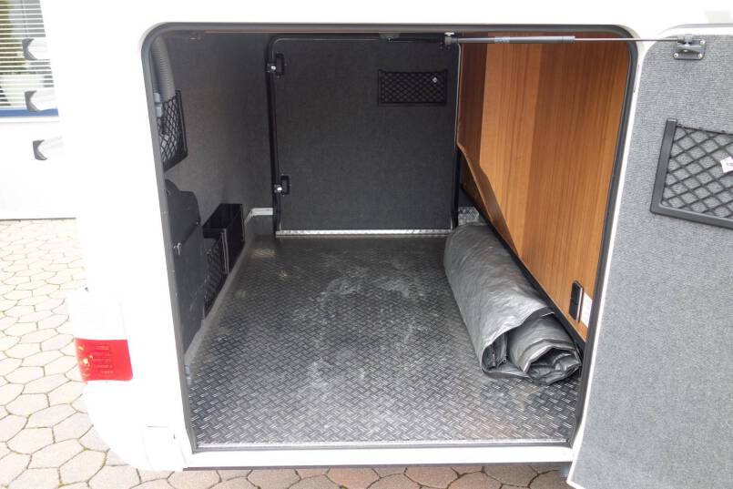 Hymer B 678 PL AUTOMAAT, 177 pk PremiumLine, 2 aparte bedden 11