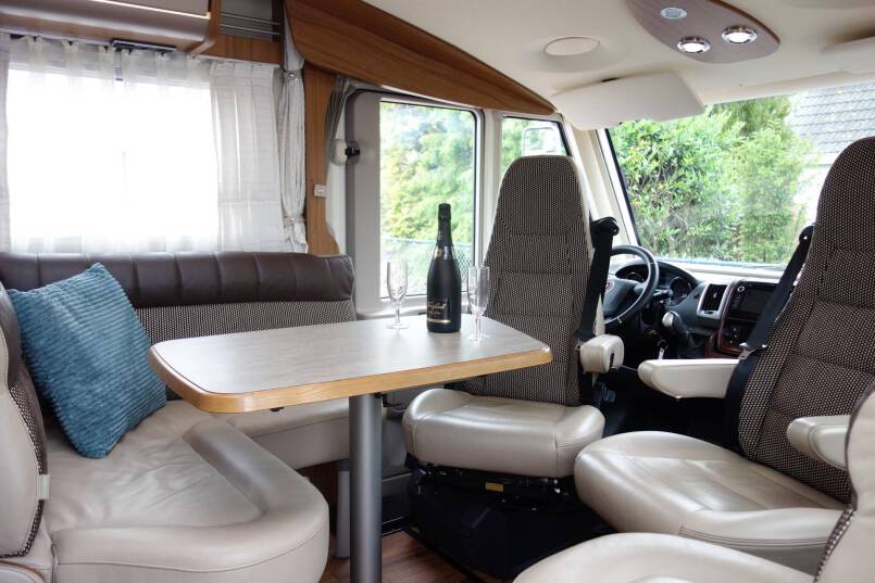 Hymer B 678 PL AUTOMAAT, 177 pk PremiumLine, 2 aparte bedden 22