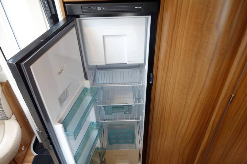 Hymer B 678 PL AUTOMAAT, 177 pk PremiumLine, 2 aparte bedden 32