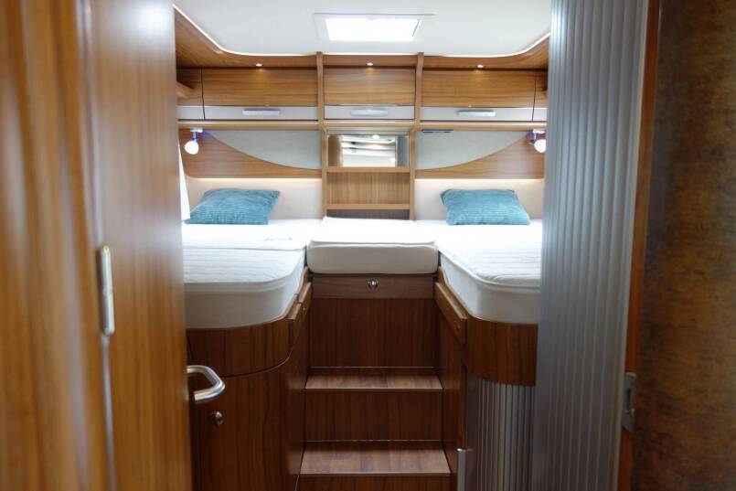 Hymer B 678 PL AUTOMAAT, 177 pk PremiumLine, 2 aparte bedden 33