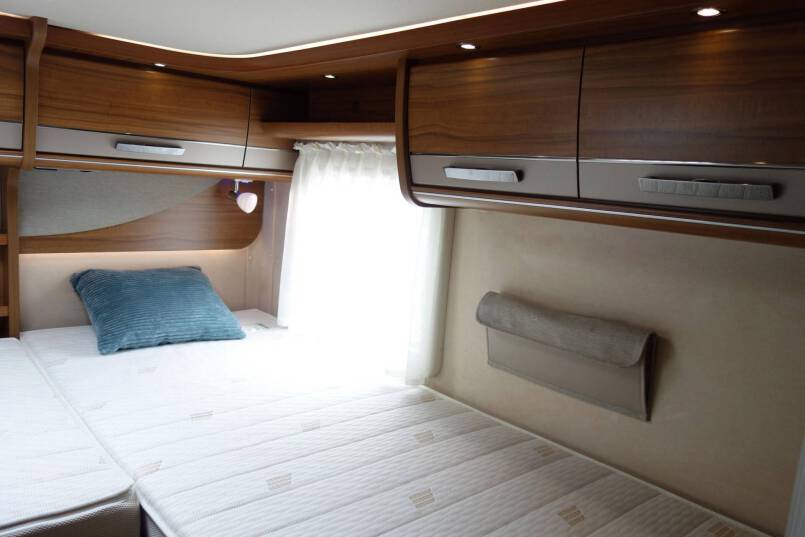Hymer B 678 PL AUTOMAAT, 177 pk PremiumLine, 2 aparte bedden 36