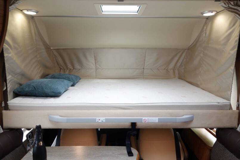 Hymer B 678 PL AUTOMAAT, 177 pk PremiumLine, 2 aparte bedden 45