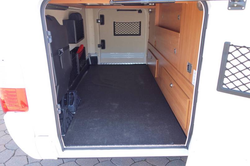 Hymer T 708 SL AUTOMAAT, 180 pk half integraal, Queens bed 10