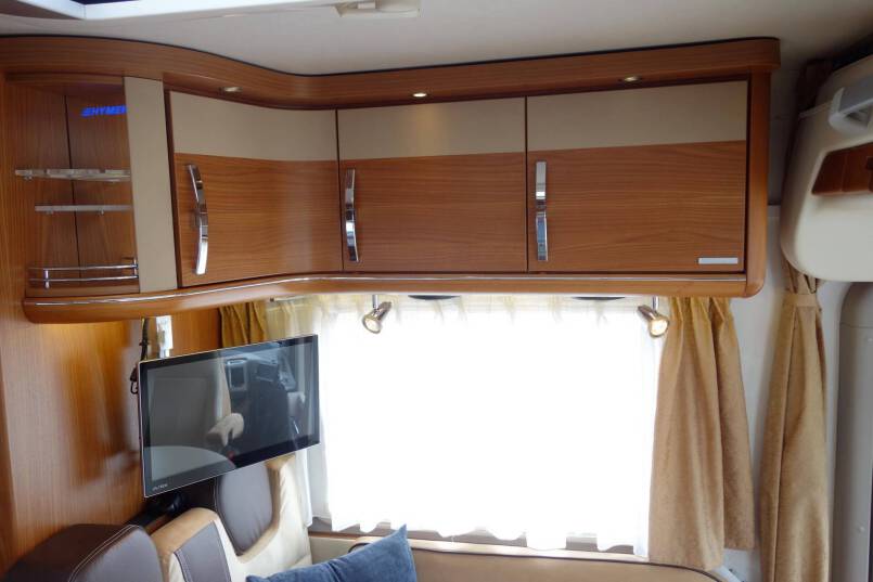 Hymer B 674 SL 3.0 Automaat, Elegance Silver, 2 aparte bedden, garage 20