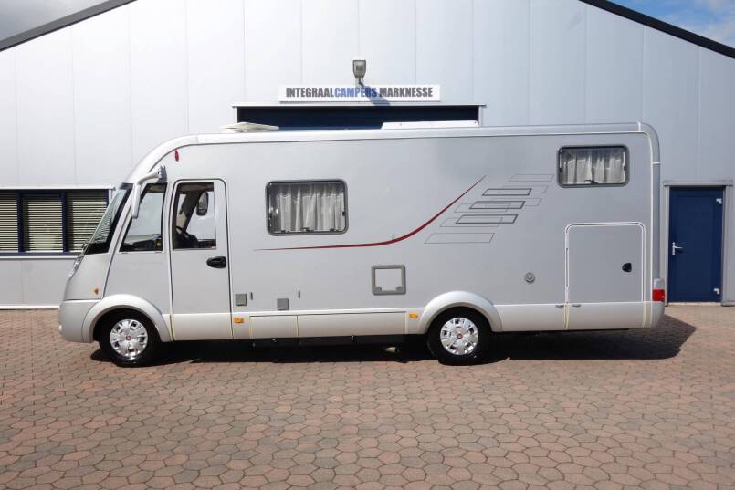 Hymer B 674 SL 3.0 Automaat, Elegance Silver, 2 aparte bedden, garage 2