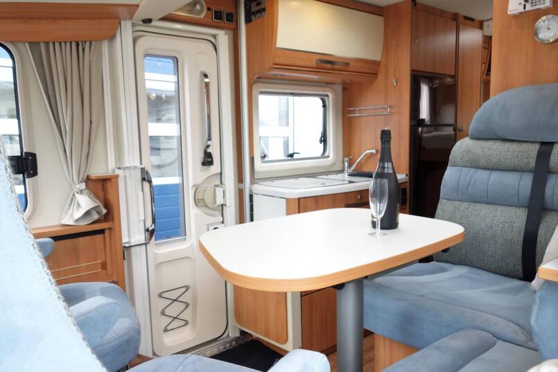 Hymer Exsis-I 504 AL-KO, compacte 4 persoonscamper 17