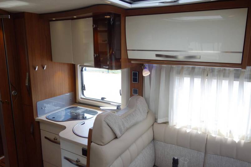 Hymer Ml-I 620 AUTOMAAT, Serragrijs 190 pk, 2 aparte bedden 27