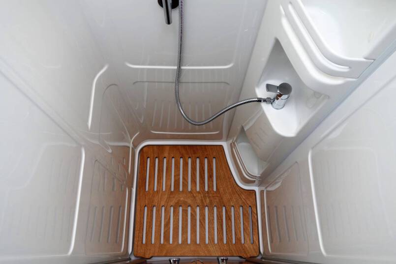 Hymer B 678 DL AUTOMAAT, 180 pk Dynamic Line, 2 aparte bedden 38