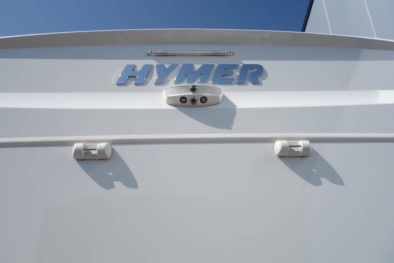 Hymer B 678 DL AUTOMAAT, 180 pk Dynamic Line, 2 aparte bedden 4