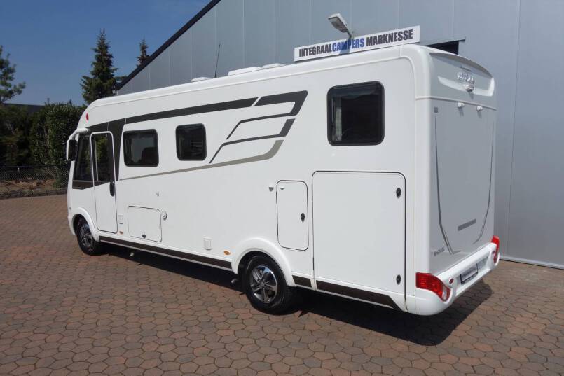 Hymer B 678 DL AUTOMAAT, 180 pk Dynamic Line, 2 aparte bedden 6