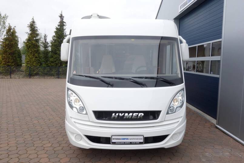 Hymer B 678 AUTOMAAT, 180 pk, 2 aparte bedden 1