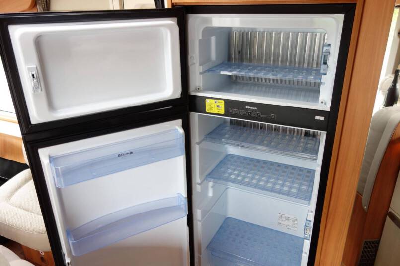 Hymer B 678 AUTOMAAT, 180 pk, 2 aparte bedden 29