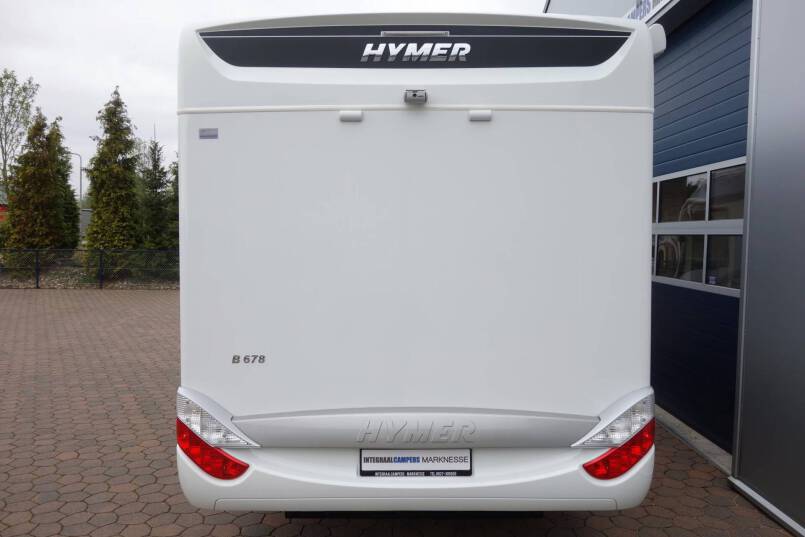 Hymer B 678 AUTOMAAT, 180 pk, 2 aparte bedden 3