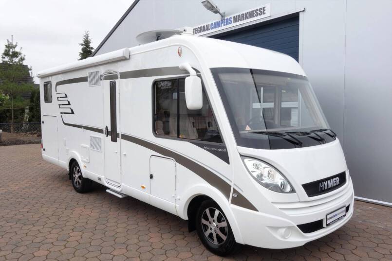 Hymer B 678 AUTOMAAT, 180 pk, 2 aparte bedden 5