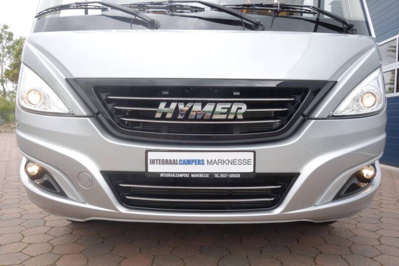 Hymer B 704 SL SupremeLine AUTOMAAT, 180 pk, Crystal-zilver metallic, 2 aparte bedden 11