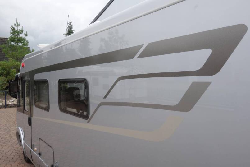 Hymer B 704 SL SupremeLine AUTOMAAT, 180 pk, Crystal-zilver metallic, 2 aparte bedden 20