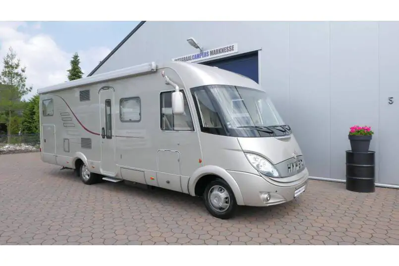 Hymer S 800 3.0 V6 AUTOMAAT, Champagne metallic, grote garage 4