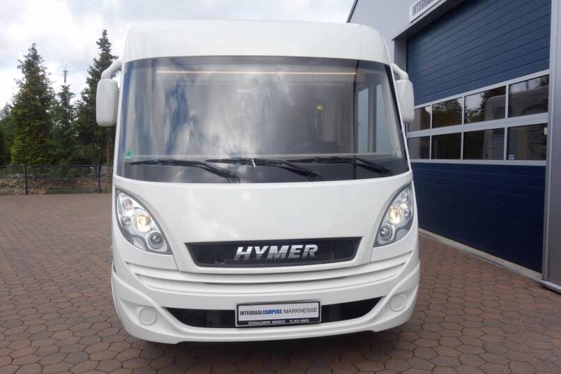Hymer B 588 AUTOMAAT 180 PK, 2 aparte bedden, garage 1