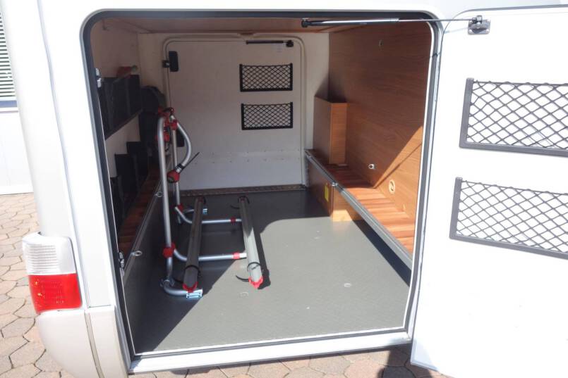 Hymer B 614 SL Star Edition Champagne, lange uitvoering met garage, vol optie 10