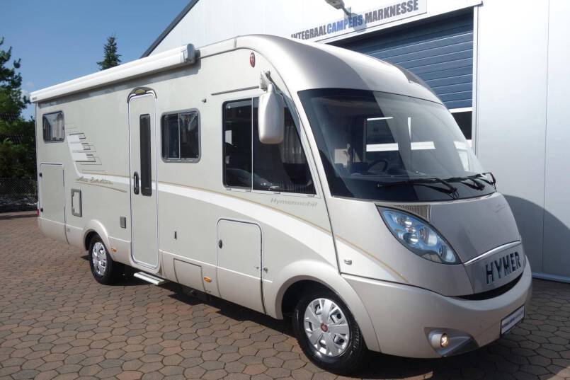 Hymer B 614 SL Star Edition Champagne, lange uitvoering met garage, vol optie 4
