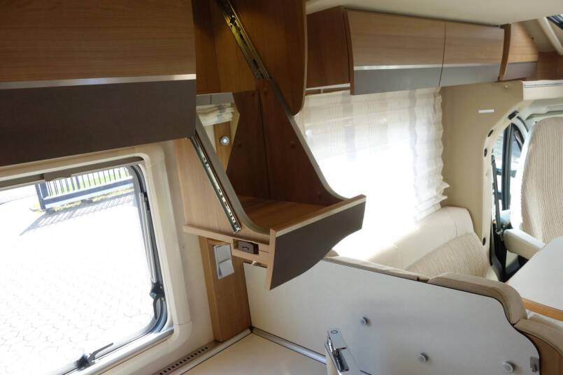 Hymer T 678 CL 180 pk AUTOMAAT MAXI chassis, 16’’ velgen, 2 aparte bedden 24