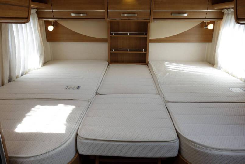 Hymer T 678 CL 180 pk AUTOMAAT MAXI chassis, 16’’ velgen, 2 aparte bedden 27